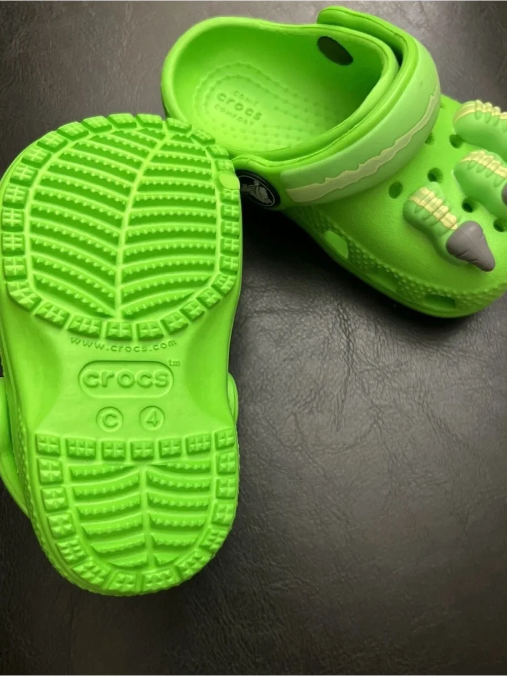Crocs Kids Classic IAM Dinosaur Slip on Green Clogs!!(C4)
